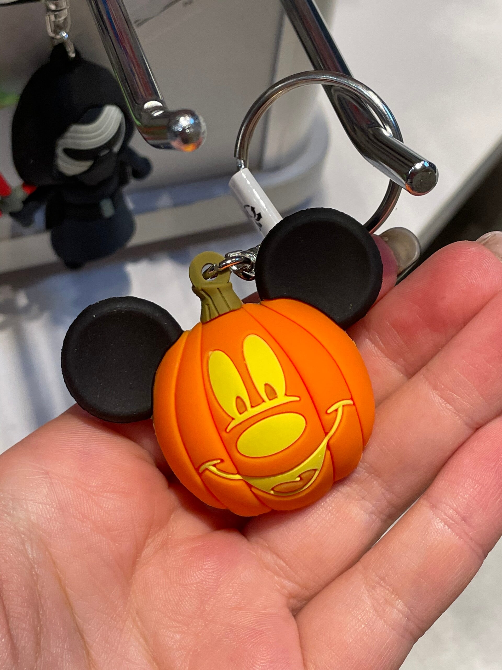 Sleutelhanger Mickey pompoen pumpkin Halloween trick or treat