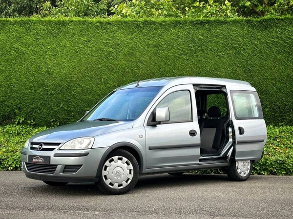 Opel Combo | 1.4 Benzine | 179.200Dkm | 12/2010 | 5 Plaats | In Perfecte staat | Zeer Prooper