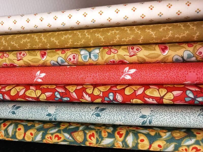 new vintage quiltstoffen op rol wit blauw groen