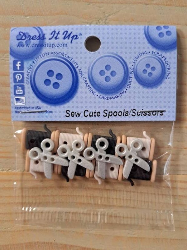 Dress it up - Sierknopen - Sew Cute Spools / Scissors