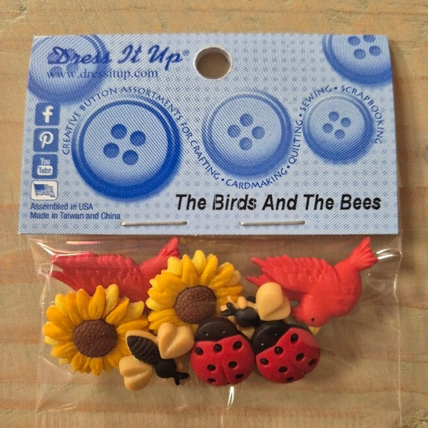 Dress it up - Sierknopen - The Birds And The Bees