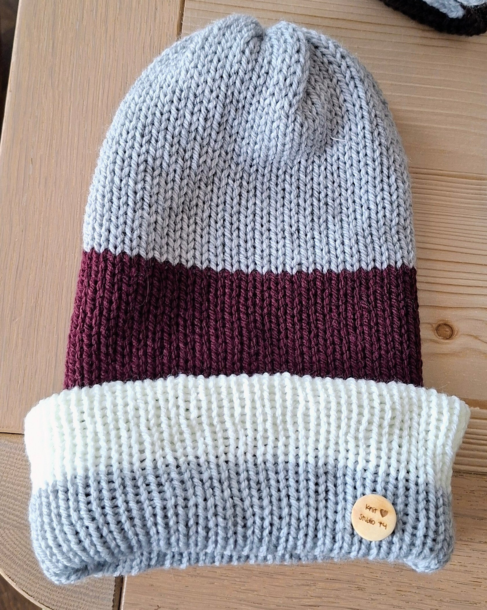 Muts Burgundy Rust