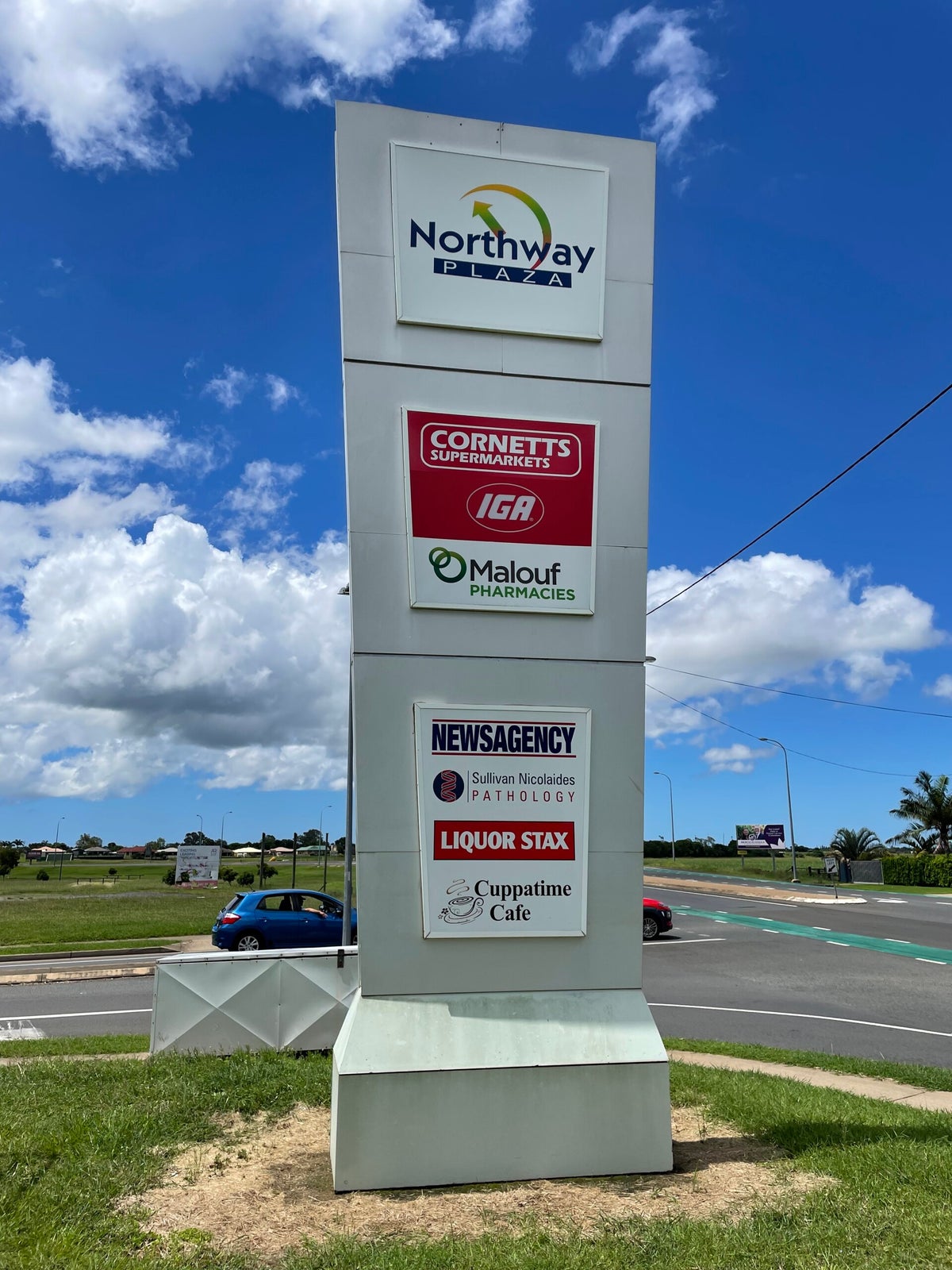 Illuminated Pylon Signs | 24/7 Backlit & LED Signage Solutions Pylon ...