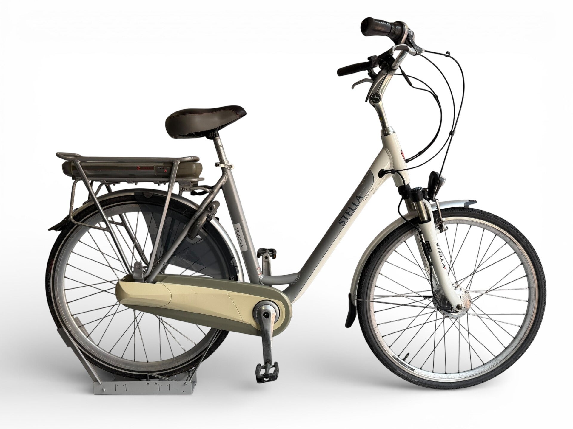 Stella Verona 522WH ✅