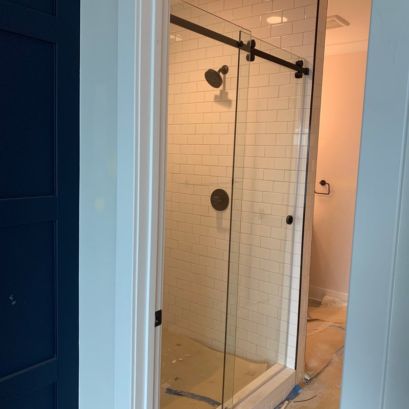 modernglassandshowerdoorsinc92.jpg