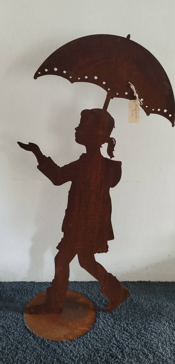 Meisje onder haar paraplu.