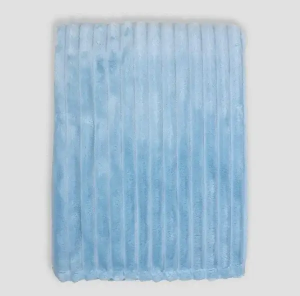 142. gestreept pluche deken blauw incl. borduurwerk