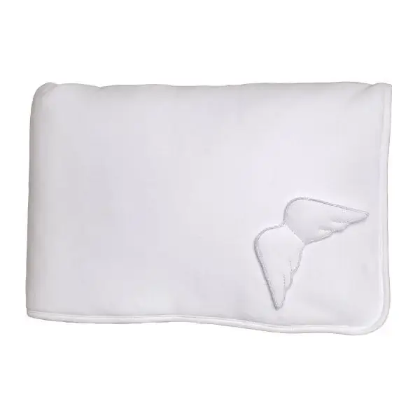 127.Baby Gi blanket white wings 77*92cm + incl. Borduurwerk