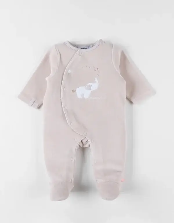 143. Noukie's Pyjama uit fluweel, beige - Bali maat 56