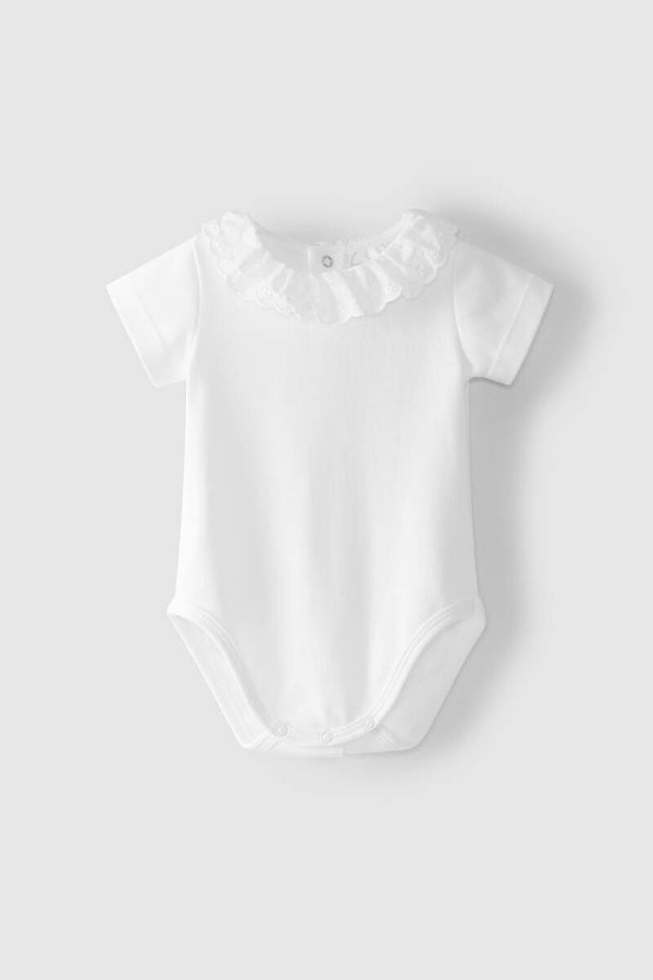 Laranijnha  body met wit kanten kraagje