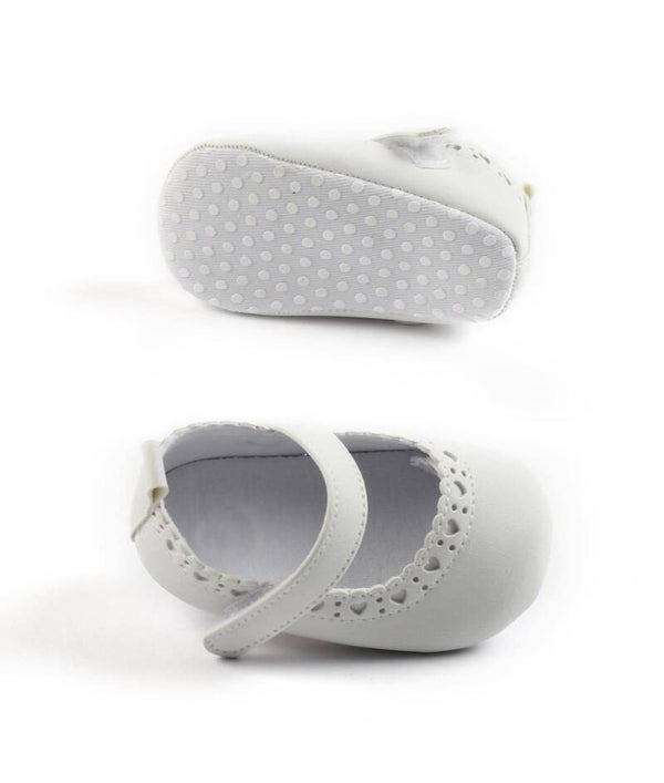 Meisjes schoentjes wit met hartjes MAAT 16