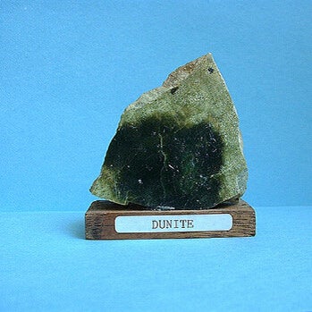 dunite-standard.jpg