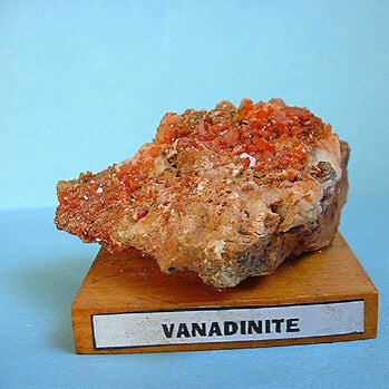 vanadinite-standard.jpg