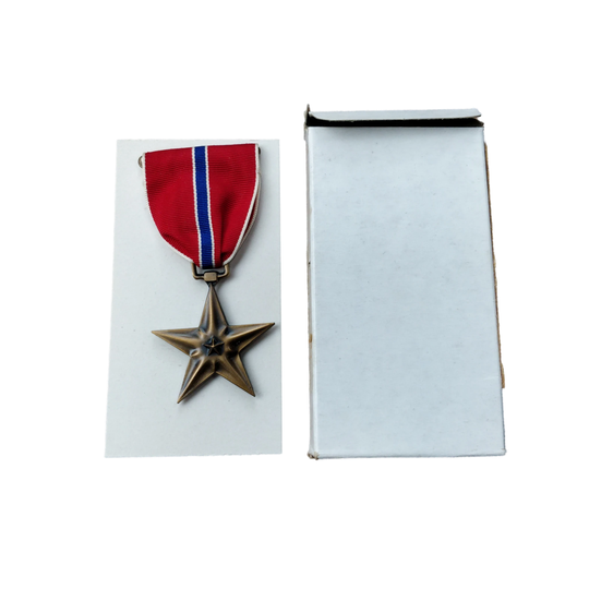 WWII US Bronze Star Medal In Box