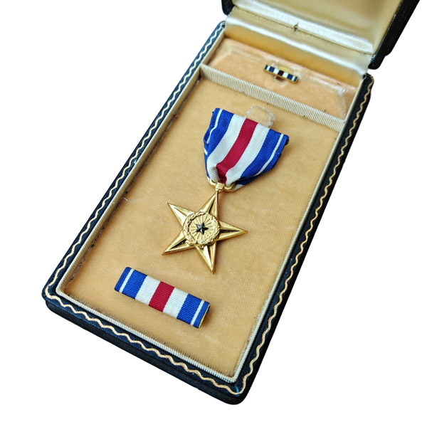 WWII US Silver Star Medal With Box