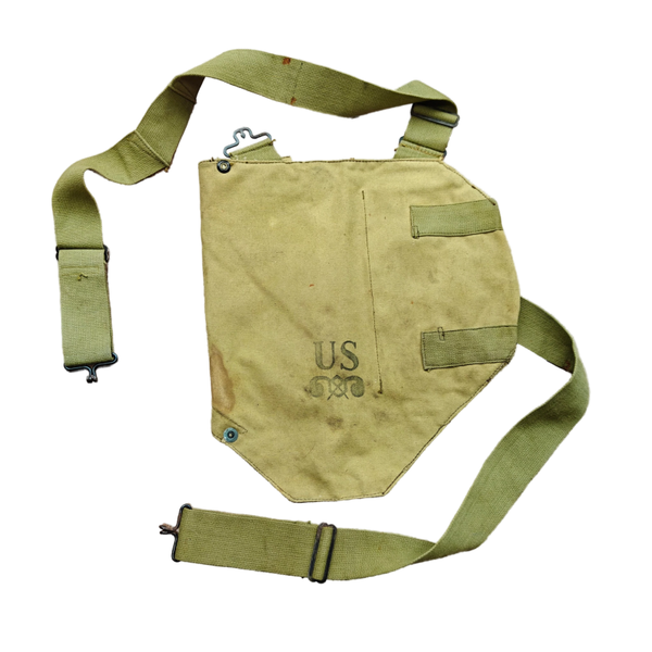 WWII US Service Gas Mask Bag