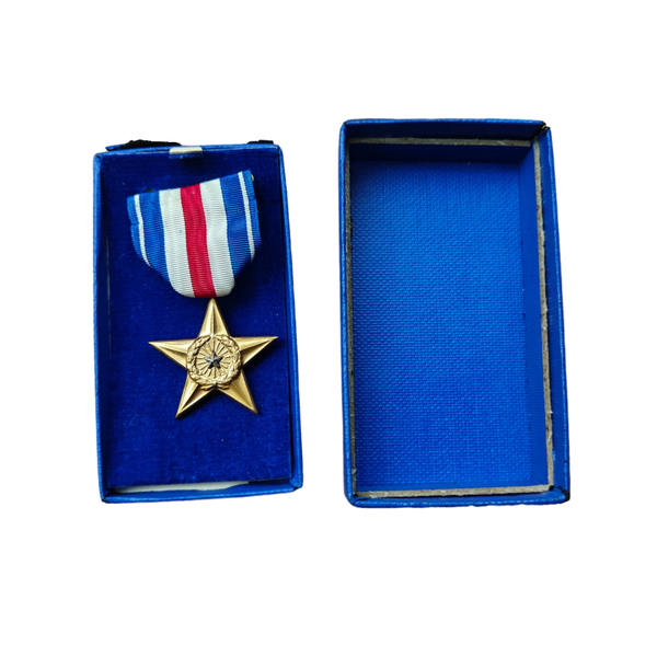 WWII US Silver Star Medal In Box