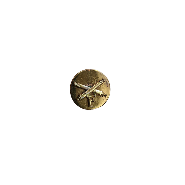 WWII US Collar Disc Artillery F Screwback
