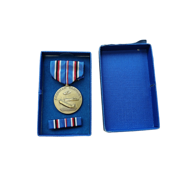 WWII US American Campaign Medal In Box