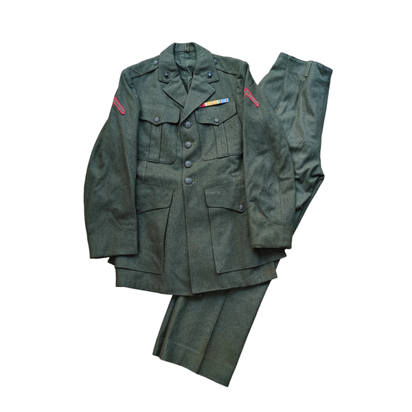 WWII USMC Uniform Set Named