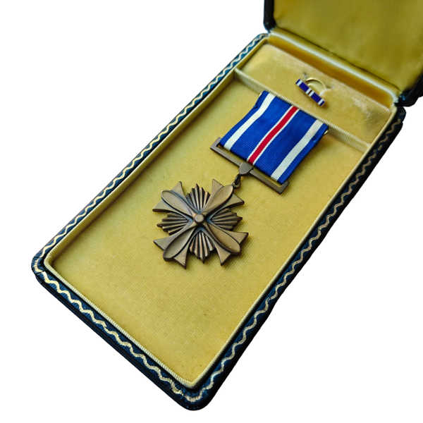 WWII US Distinguished Flying Cross Medal With Box