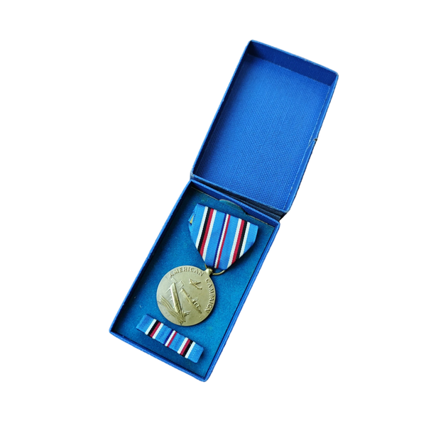 WWII US American Campaign Medal In Box