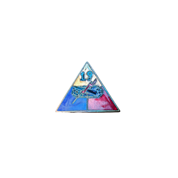 WWII US DUI Pin 19th Armored Division