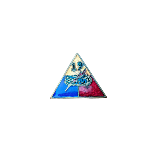 WWII US DUI Pin 19th Armored Division