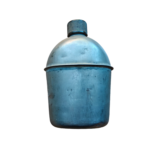 WWII US Canteen 1945