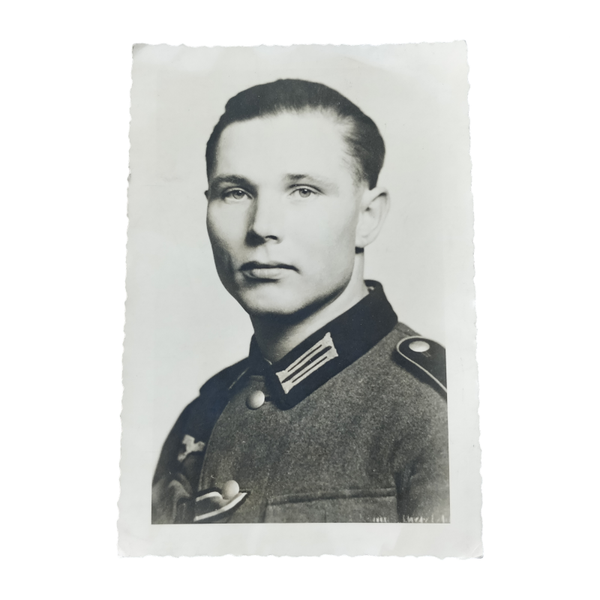 WWII German Portrait Photograph Heer EK2