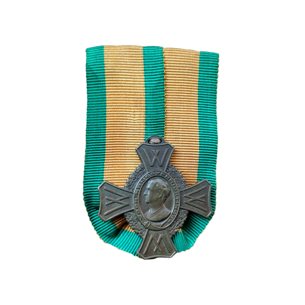 WWII Dutch Oorlogsherinneringskruis Medal