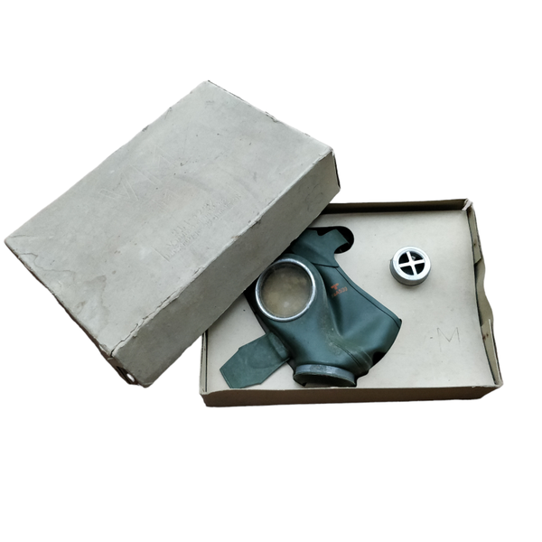 WWII German Civil Gasmask in Box