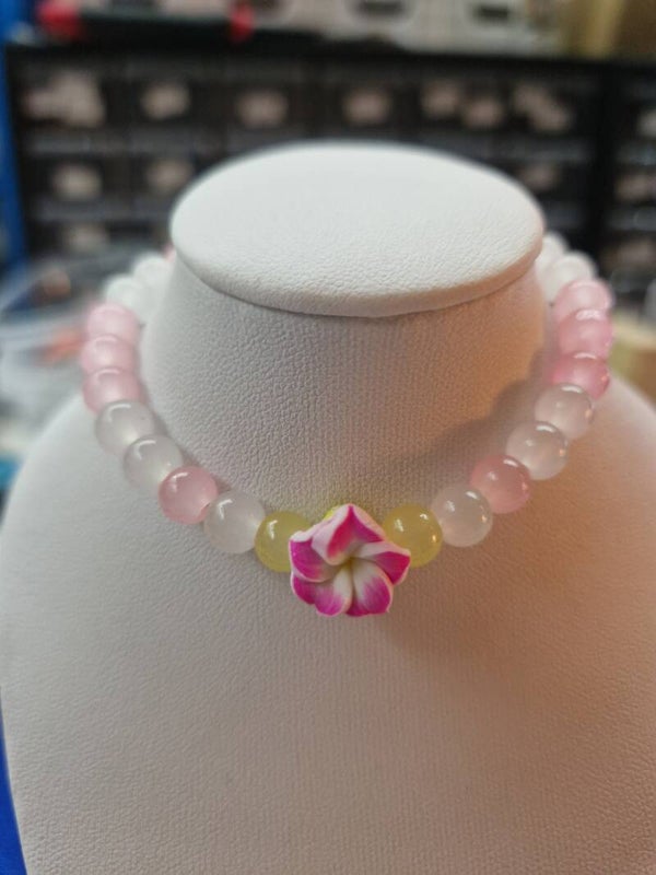 bracelet perle de verre fleur