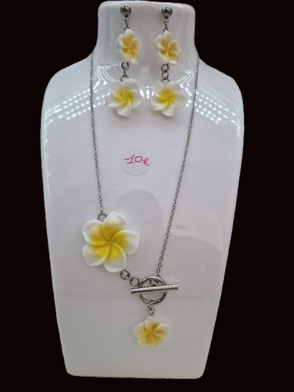 PARURE FLEUR EN ARGENT ET RESIN