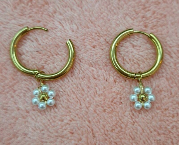 B.OREILLES ANNEAUX-FLEUR EN OR