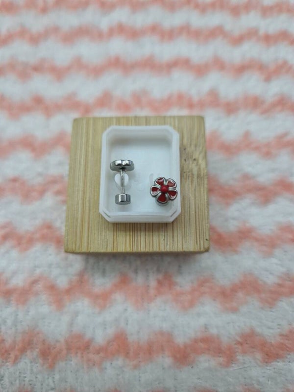 B.OREILLE FLEUR ROUGE ARGENT