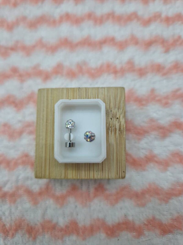 B.OREILLE BOULE DIAMANT BLANC