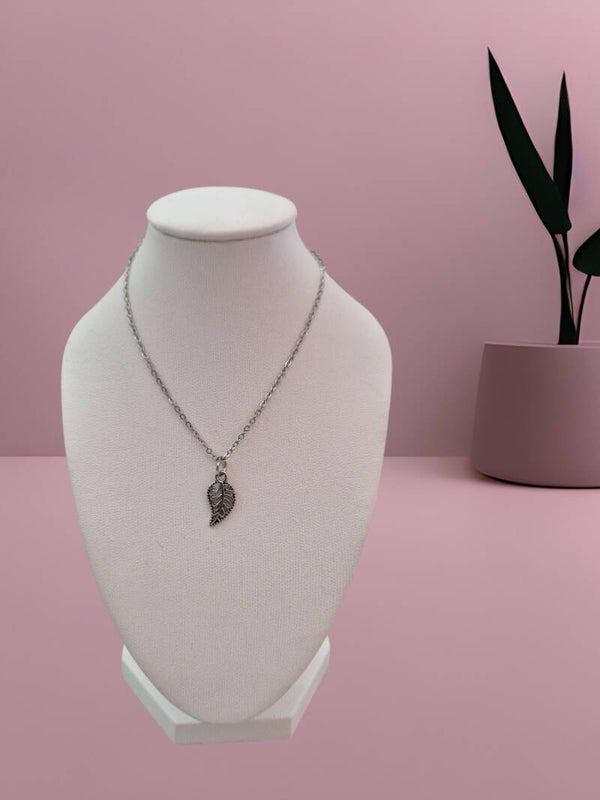 COLLIER LONG FEUILLE ARGENT
