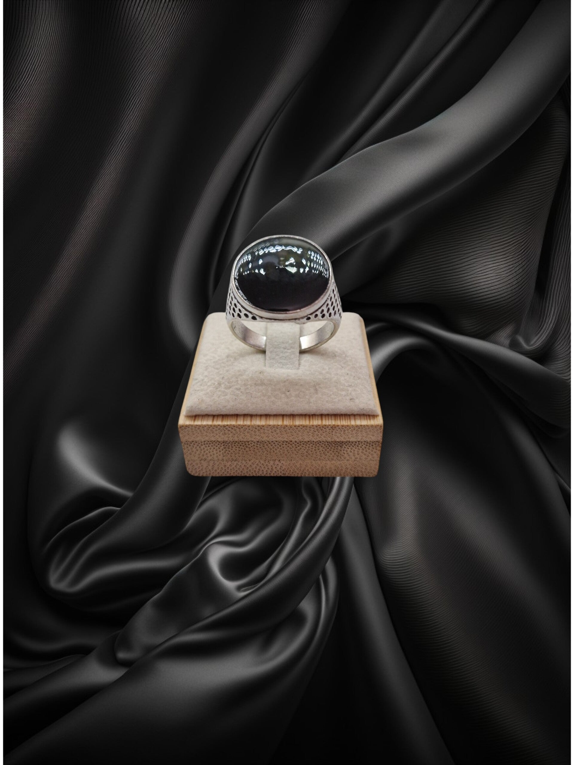 CHEVALIERE NACRE RONDE NOIR ARGENT