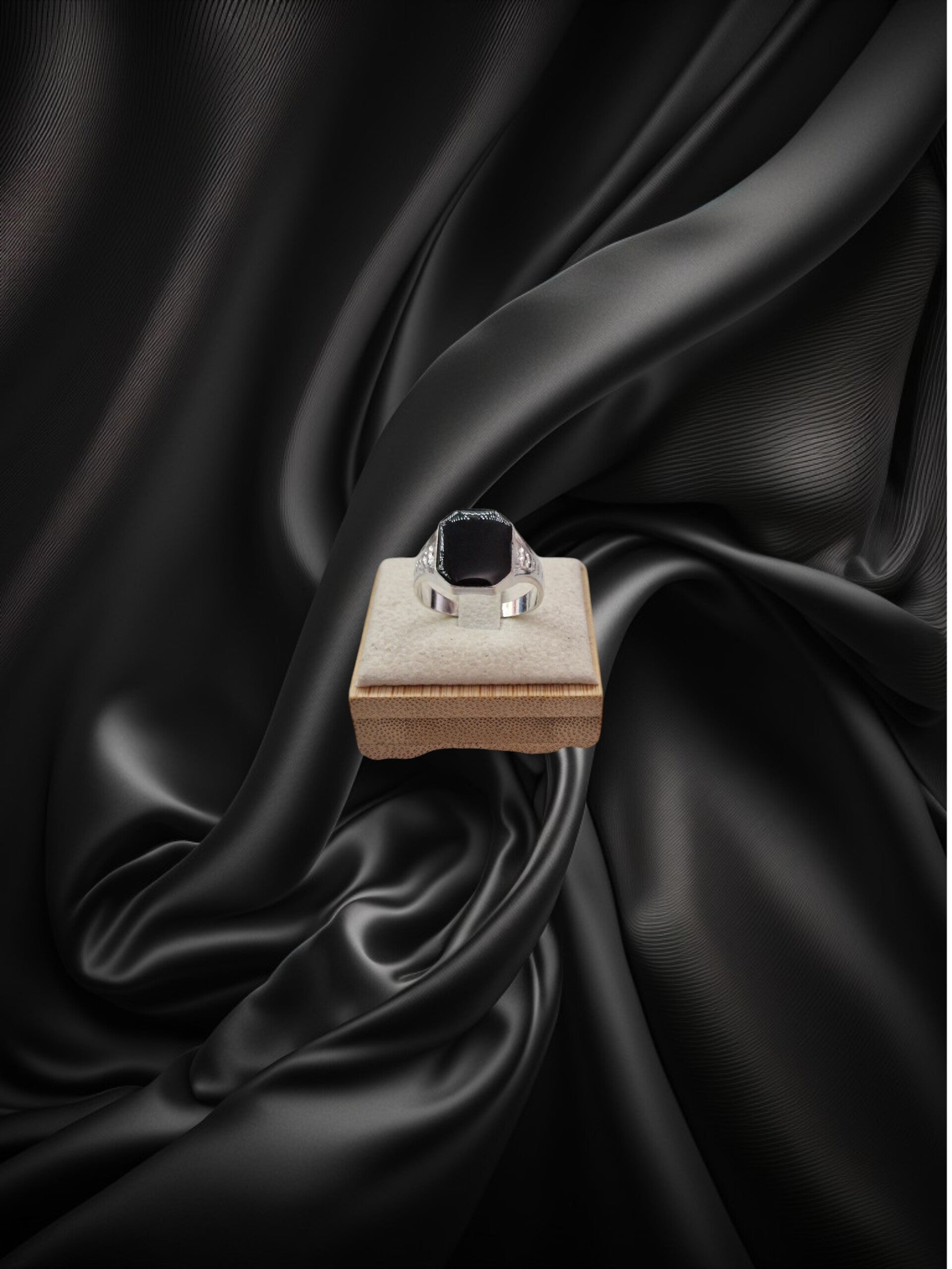 CHEVALIERE FINE NACRE NOIR ARGENT