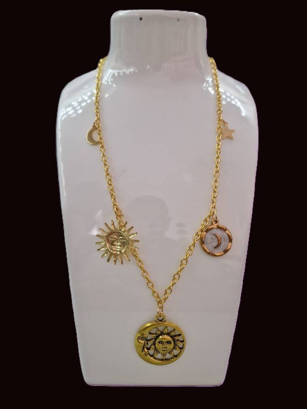 COLLIER PENDENTIF( LUNE-SOLEIL) EN OR