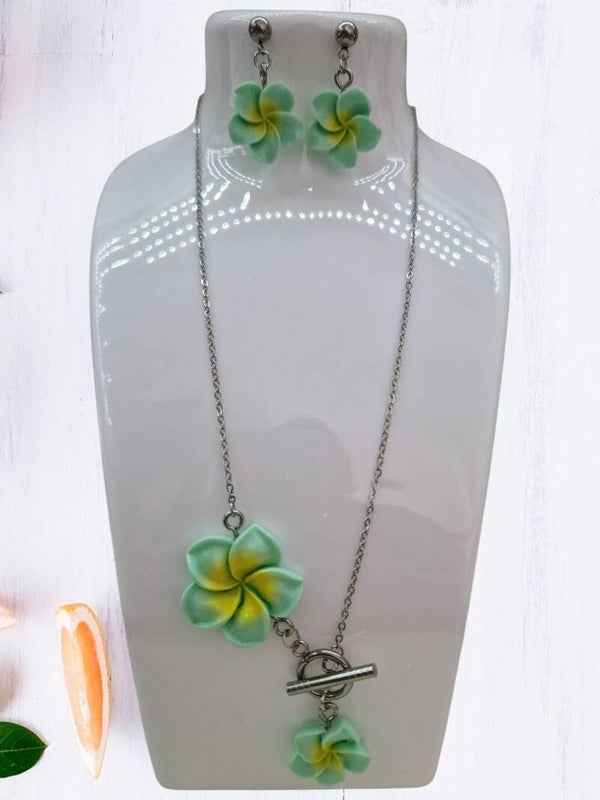 PARURE FLEUR EN ARGENT ET RESIN