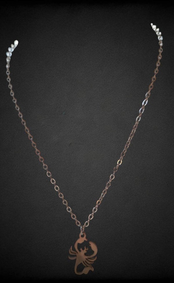 COLLIER PENDENTIF SCORPION EN ARGENT