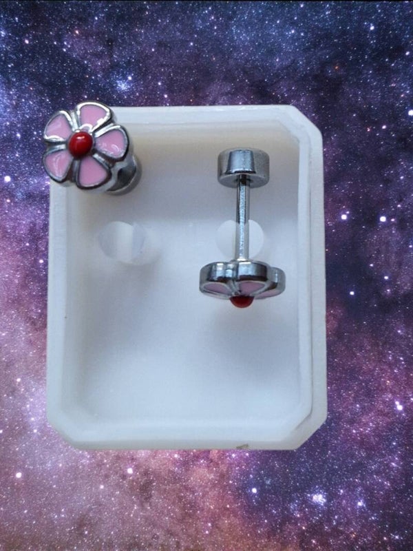 B.OREILLE FLEUR ROSE CLAIRE EN ARGENT