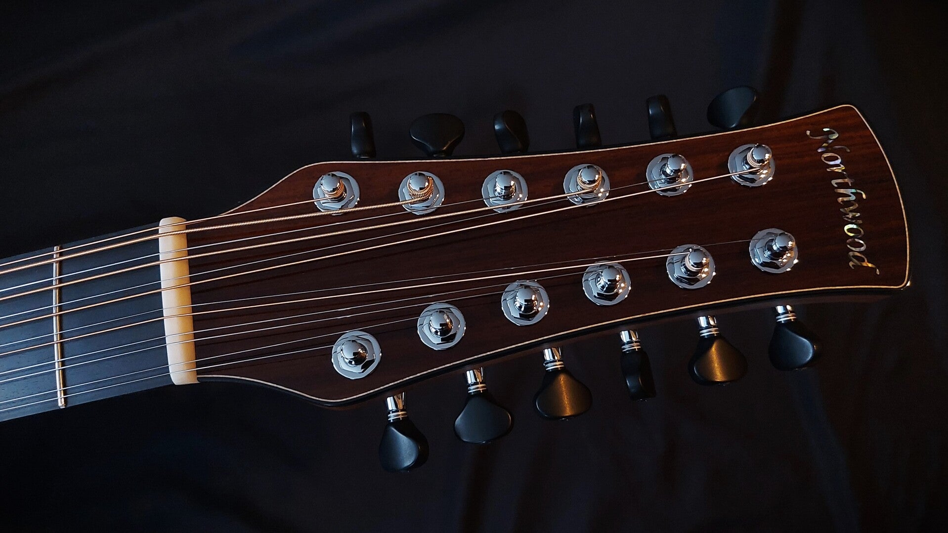 Northwood guitars 12 string headstock with Gotoh 510 tuners.