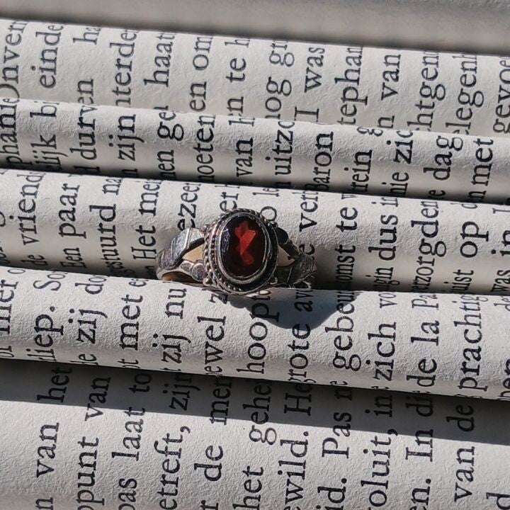 Ring M52 Granaat 925 Sterling Zilver
