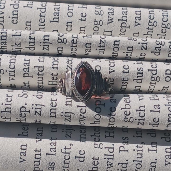 Ring M53 Granaat 925 Sterling Zilver