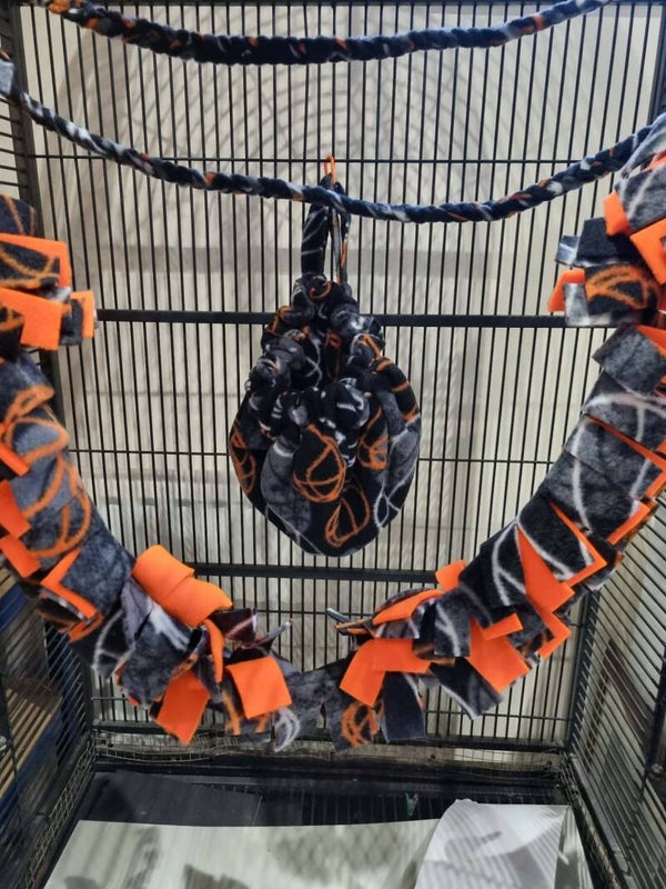 BASKET BALLS