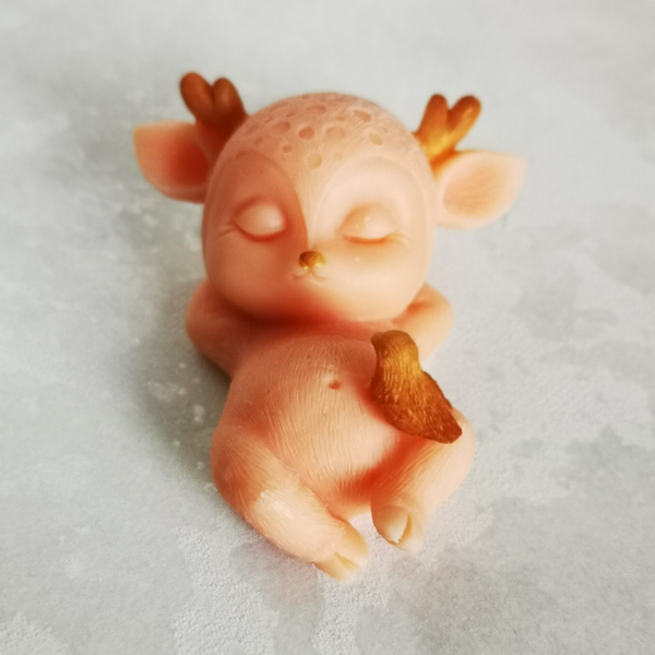 Fondants solides parfumés Cerf orangé pastel et son oiseau doré enchanté