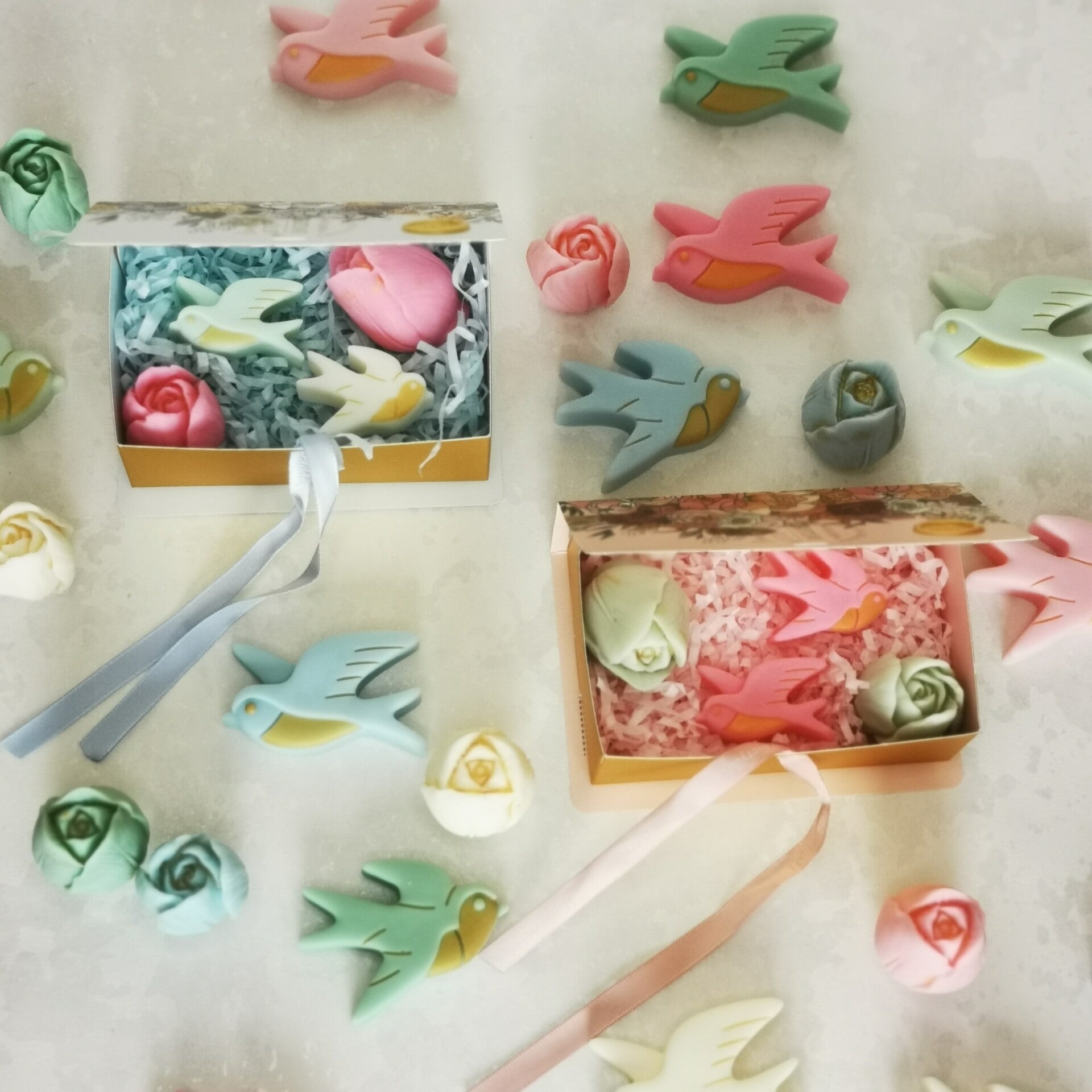 Fondants solides parfumés 2 petits oiseaux, 1 tulipe courte et 1 tulipe longue